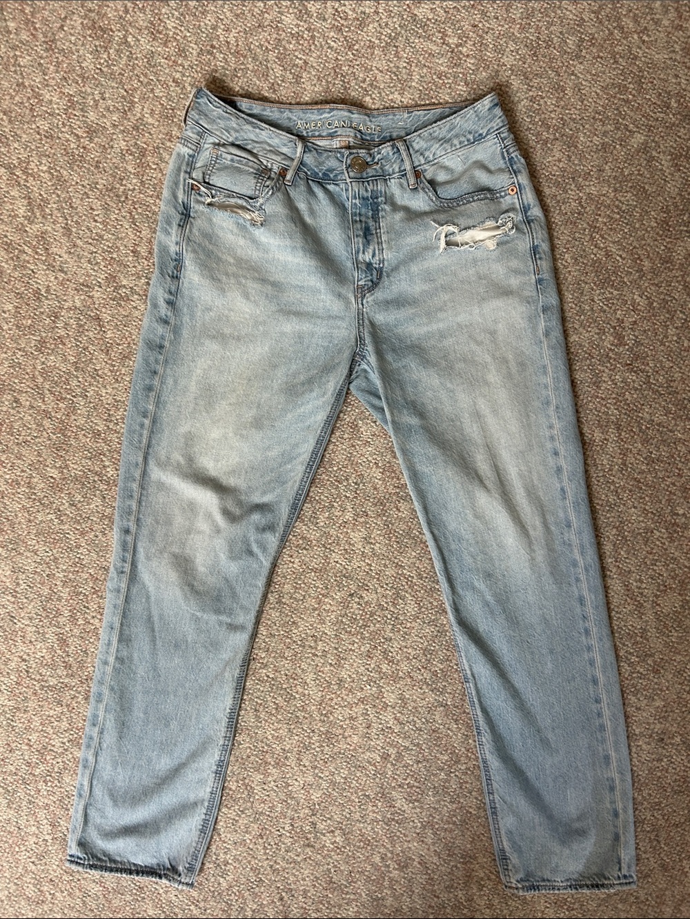 American Eagle Outfitters Light Blue Distressed Women’s Jeans-Size 6